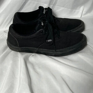 Vans Doheny Sneaker- Black- Women’s size 7.5- men’s size 6‎